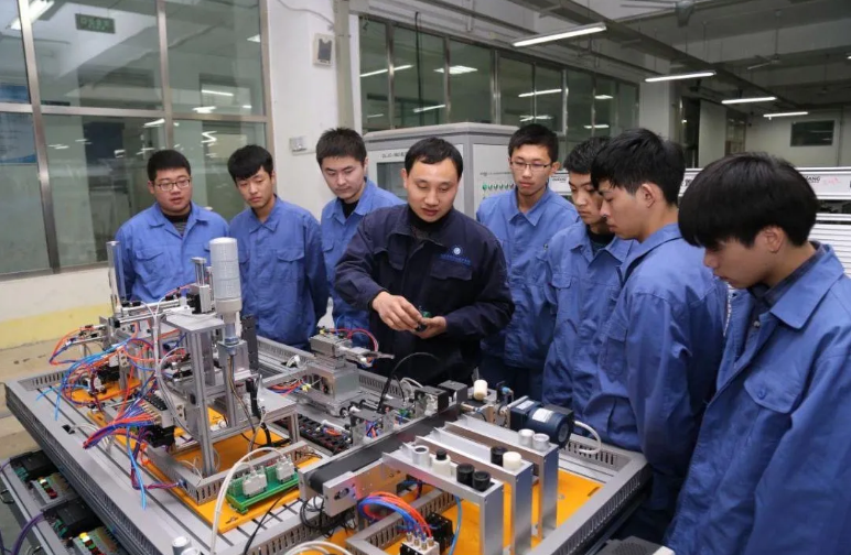 最全！振寧學校招生專業介紹之機械電氣設備銷售專業詳解